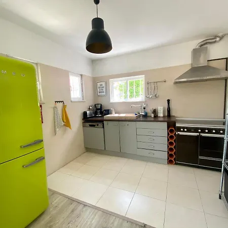 House For Families, Friends & Remote Workers Sesimbra