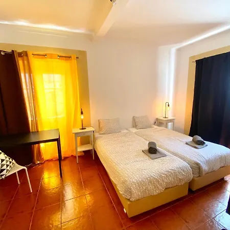 House For Families, Friends & Remote Workers *