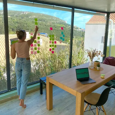 House For Families, Friends & Remote Workers Holiday home